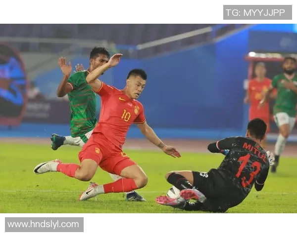 重庆足球队在亚运会中的个人能力表现分析与点评