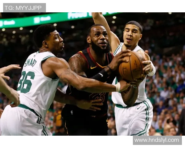 凯尔特人主场迎战骑士期待精彩对决球迷热情高涨气氛火爆