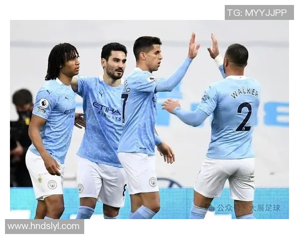 曼联与曼城历史交锋回顾及战绩分析探讨