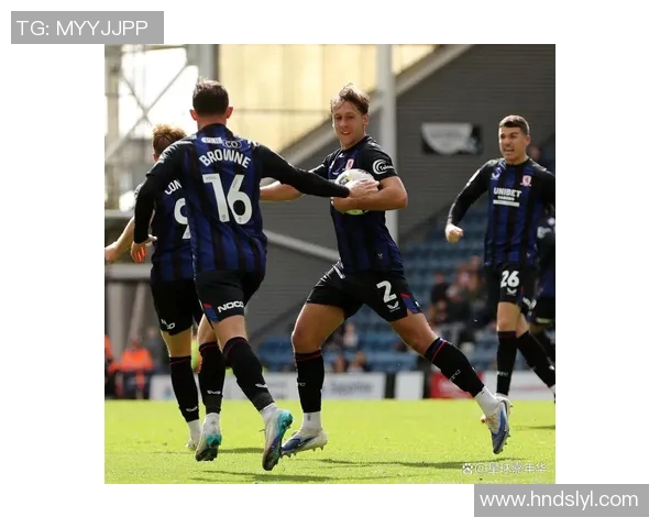 雷丁主场迎战西布罗姆维奇双方争夺英冠积分榜关键战役